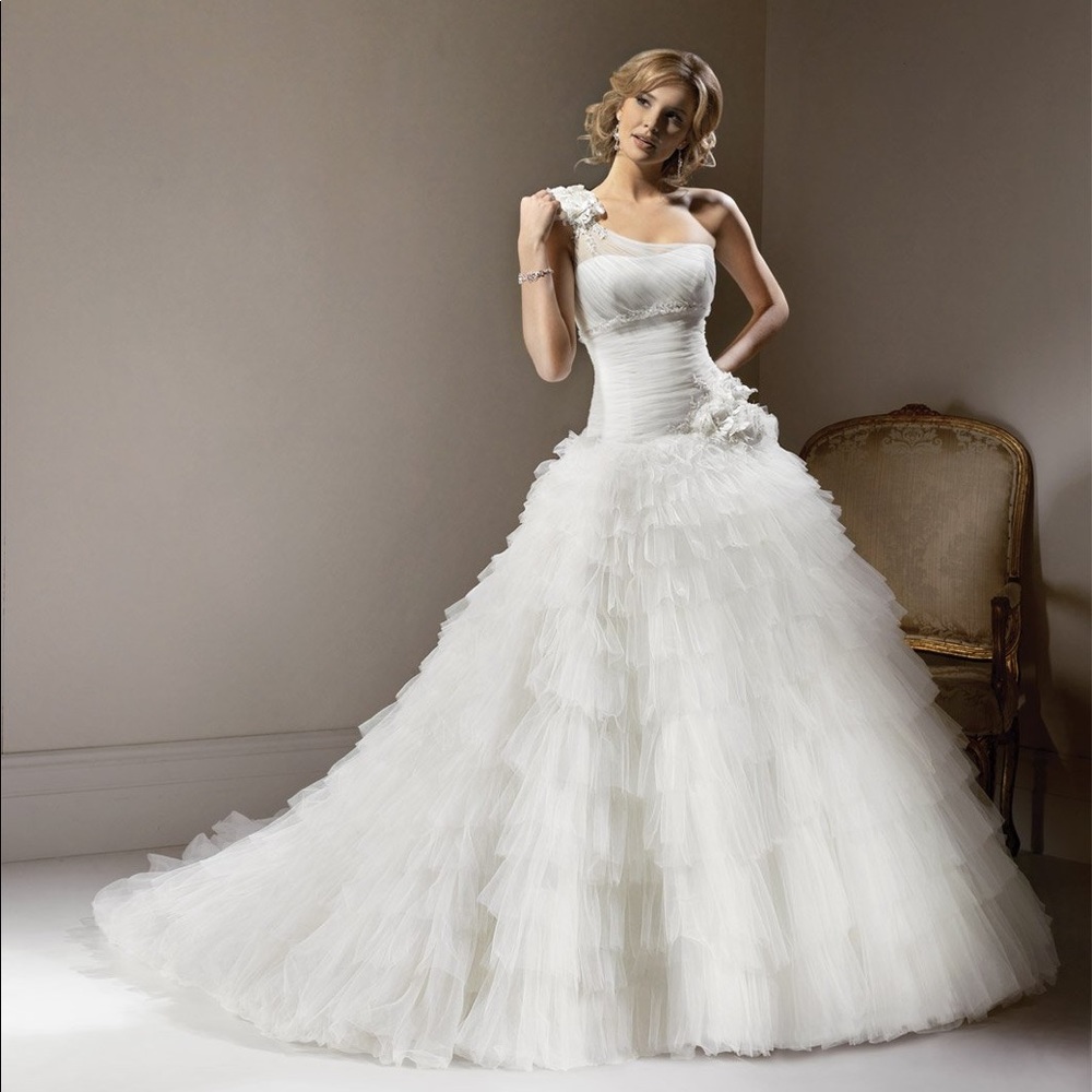 Wedding dress